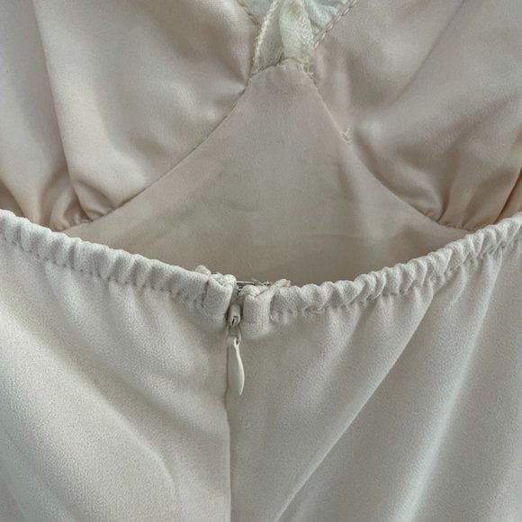 White Flowy Dress - Picture 4 of 7